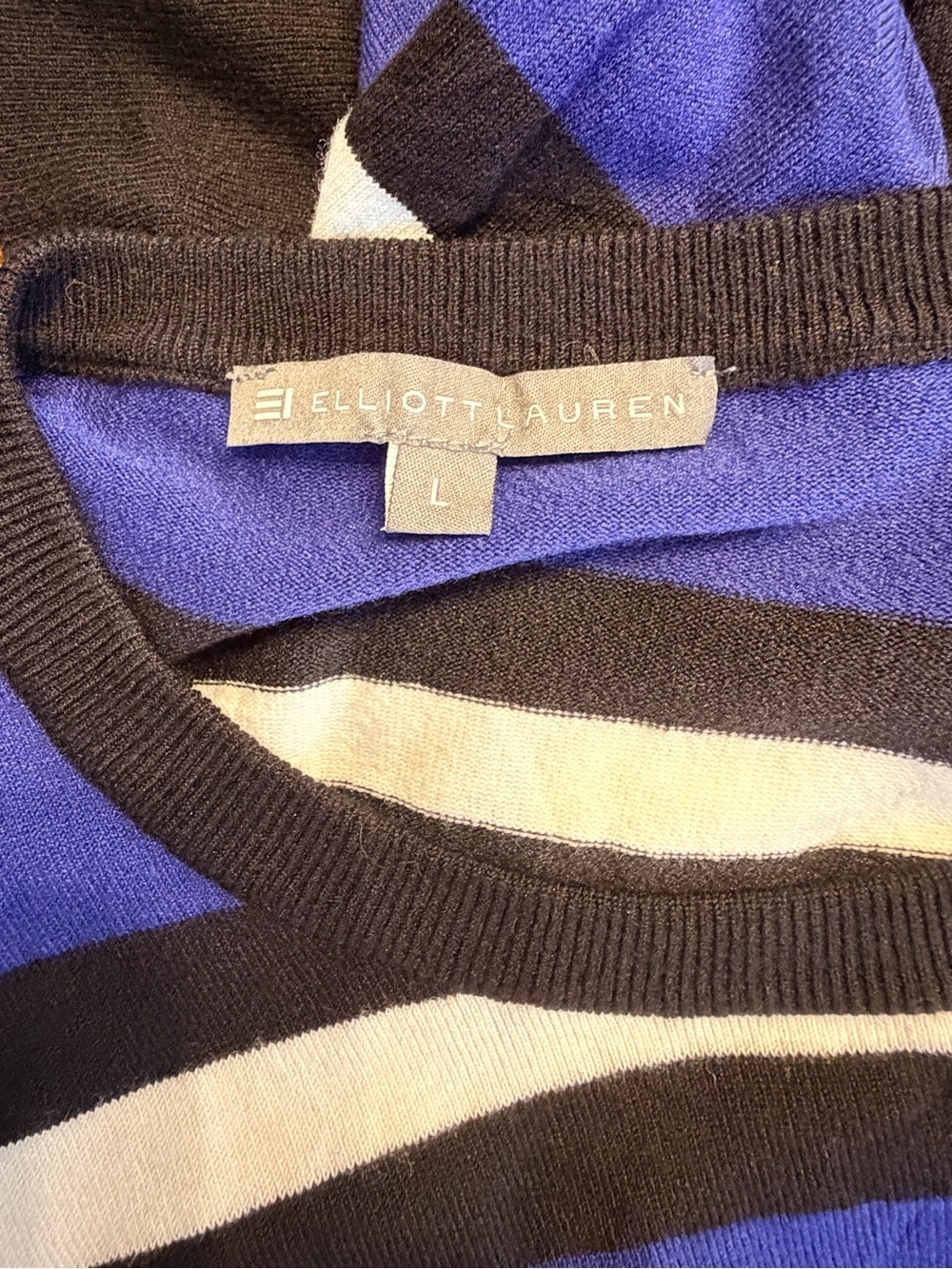 Elliot Lauren Women’s Blue, Black, White Striped Sweater w/ Gold Buttons, Large - Picture 5 of 7